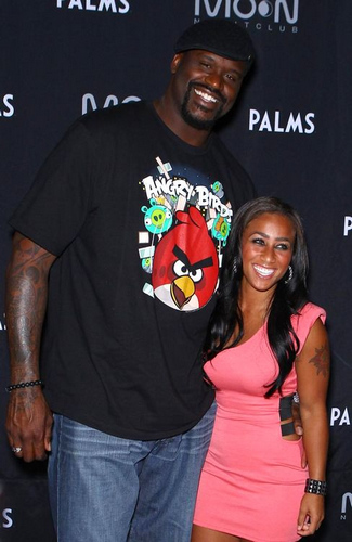 篮球篮网结束连败，全队积极庆祝（篮网终结连败，全队热烈庆祝）