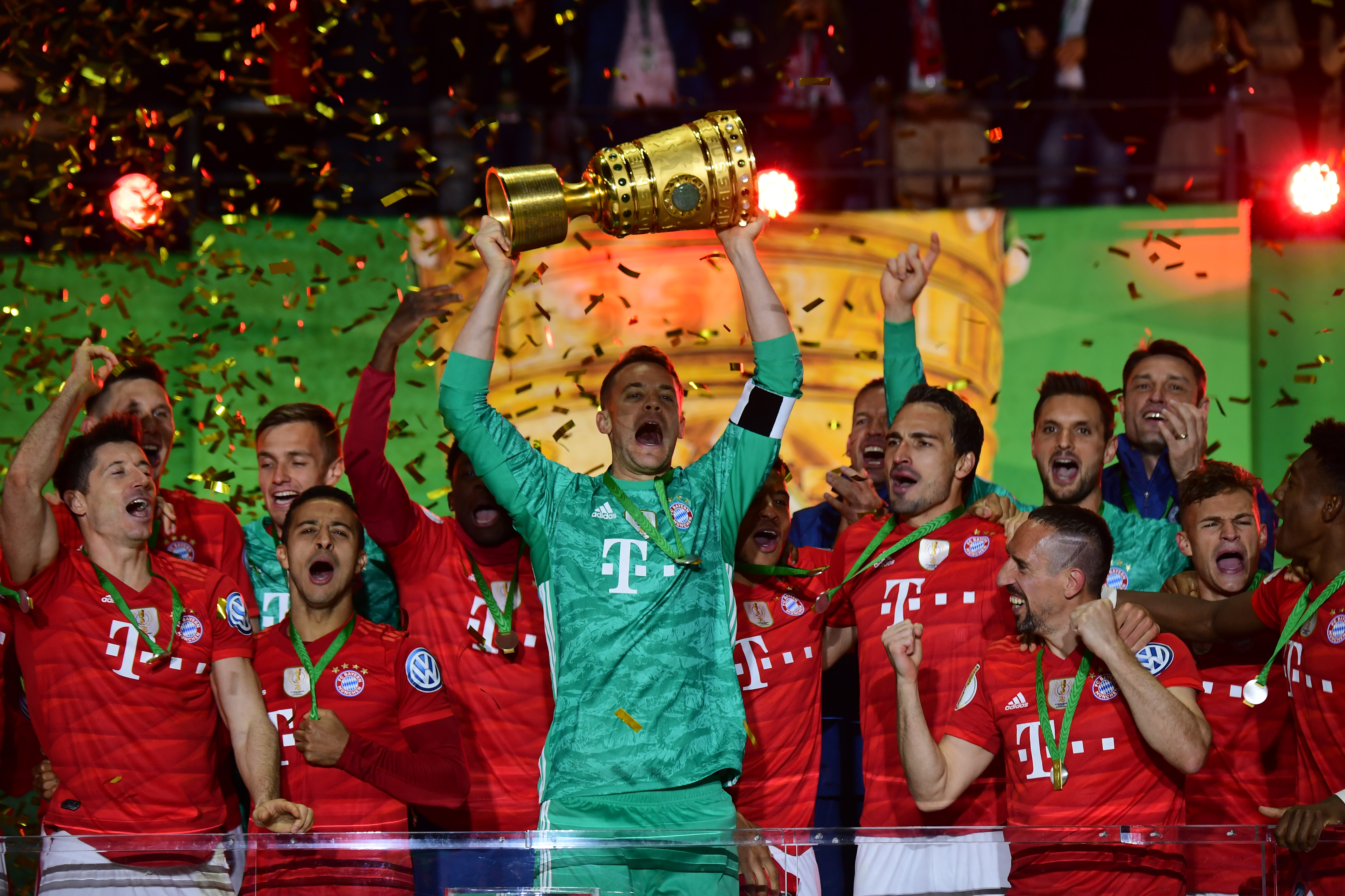 中超战报：弗兰克破门，席尔瓦双响，浙江队2-2青岛海牛（中超赛况：席尔瓦梅开二度，弗兰克建功，浙江2-2战平青岛海牛）