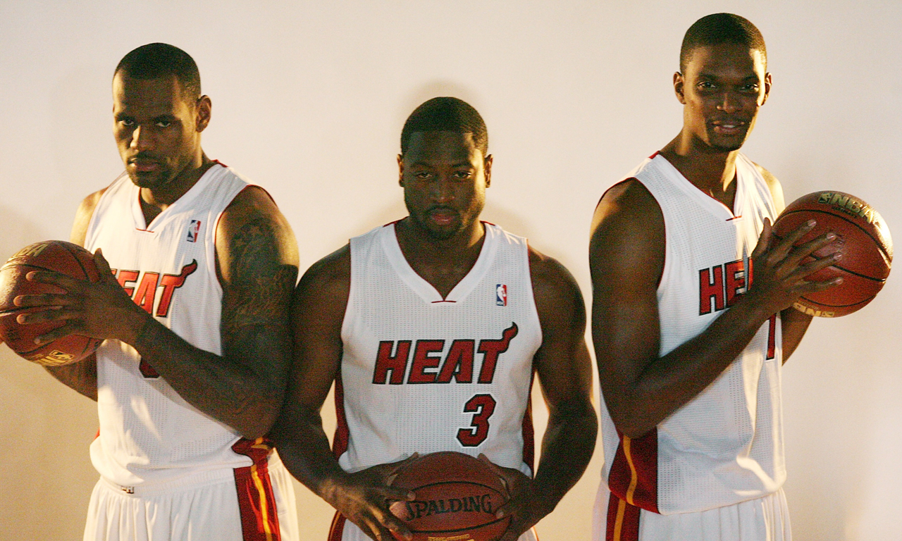 捷克11月大名单：绍切克、希克领衔，舒尔茨、维季克在列（捷克队11月名单出炉：绍切克、希克压阵，舒尔茨、维季克入选）