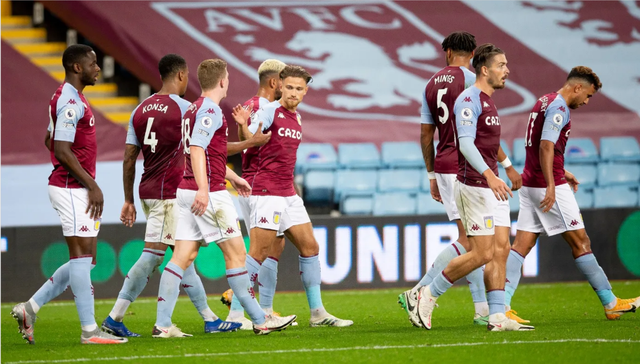 我懂这个的~文班抵达决赛现场 路过奖杯看都没看一眼（文班现身决赛现场 路过奖杯连看都不看）