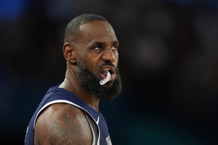 文旅项目or体育竞技？苏媒：苏超最新定位是综合性顶流赛事（文旅还是竞技？苏媒称苏超定位为综合性顶流赛事）