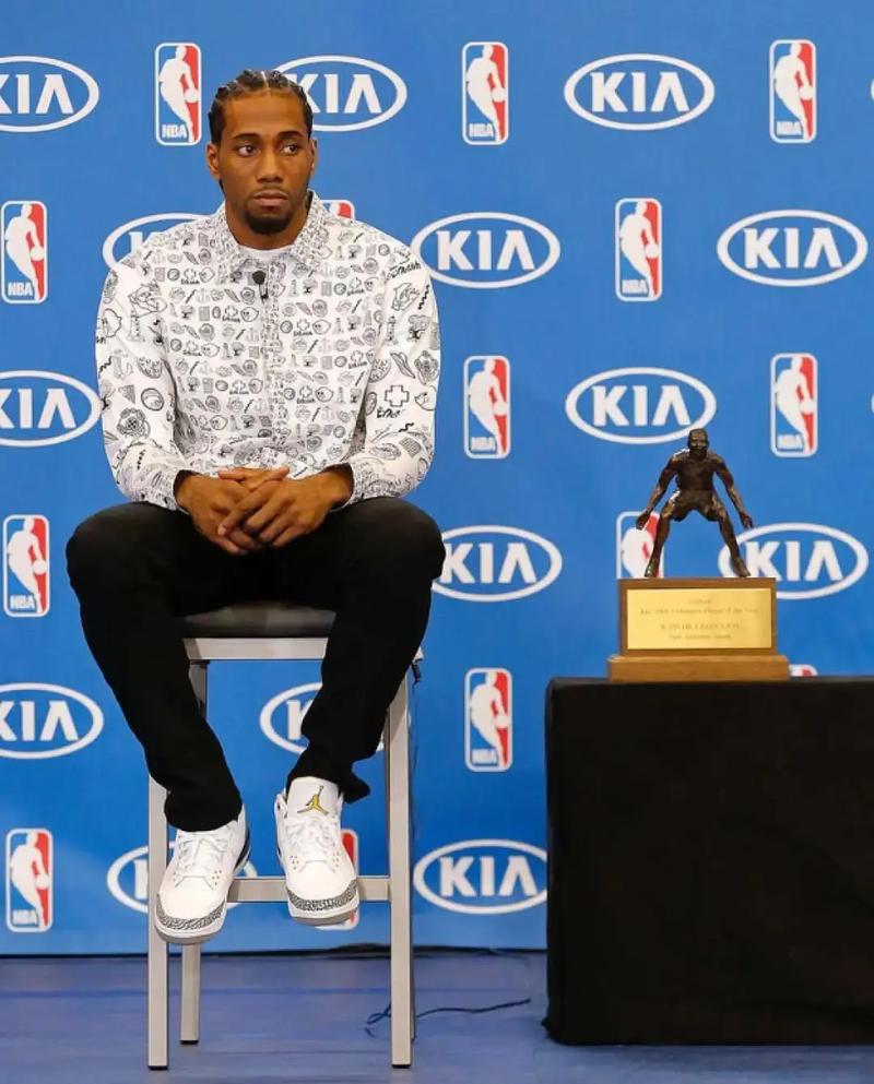 小组赛3胜1负！广东男篮锁定CBA杯赛八强名额（广东男篮小组赛三胜一负，锁定CBA杯八强席位）