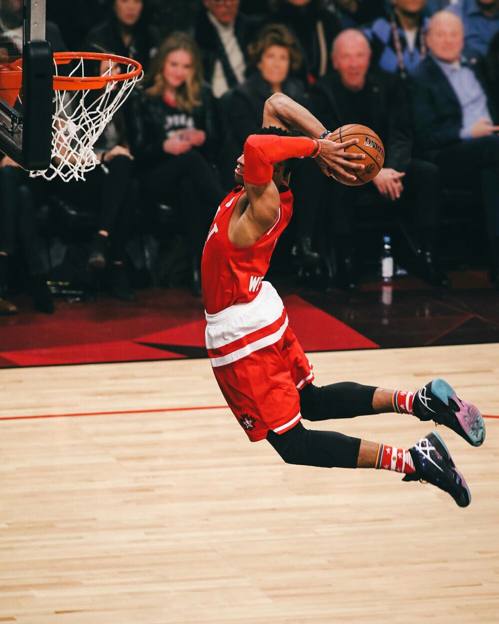 库拉索、苏里南和印尼：本届世预赛为什么有那么多荷兰二队？（世预赛“荷兰二队”扎堆：库拉索、苏里南与印尼为何崛起）