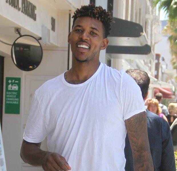 投票：英联杯四强出炉，各位老哥看好哪两支球队会师决赛？（英联杯四强揭晓！你看好哪两队相逢决赛？）