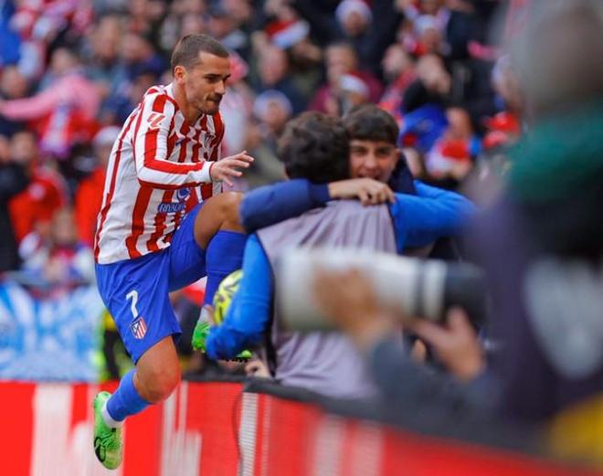 世预赛再出冷门，亚洲强队突然崩盘（世预赛再爆冷，亚洲强队意外崩盘）