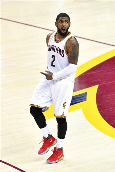 图片报：拜仁极端球迷团体故意燃放烟火以避开欧冠淘汰赛禁令（德媒图片报：拜仁激进球迷团为规避欧冠淘汰赛禁令故意燃放烟花）