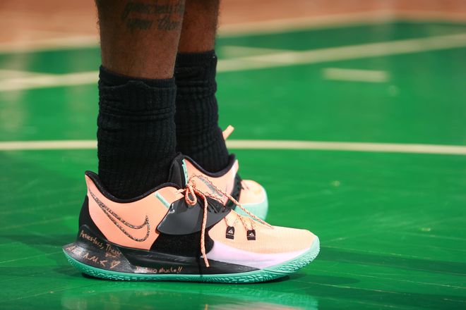 英超官方：迈克尔·奥利弗执法将本周末的北伦敦德比（英超官宣：迈克尔·奥利弗将执法本周末北伦敦德比）