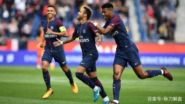 卡斯尔在今天的比赛中，展现出了极具侵略性的球场风格。（卡斯尔今日比赛打出强势凶猛球风）