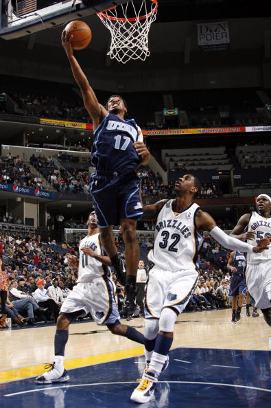 NBA战报：斯图尔特17分，活塞142-115大胜老鹰（NBA赛况：斯图尔特轰下17分，活塞142-115轻取老鹰）