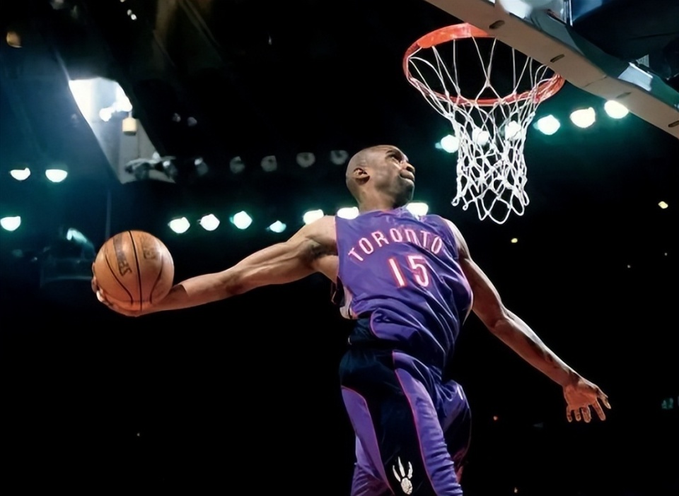 一战封神🔁陈威在#亚冠#第6比赛日多次为上海海港...（陈威神勇爆发：#亚冠#第6比赛日多次神扑护航上海海港）