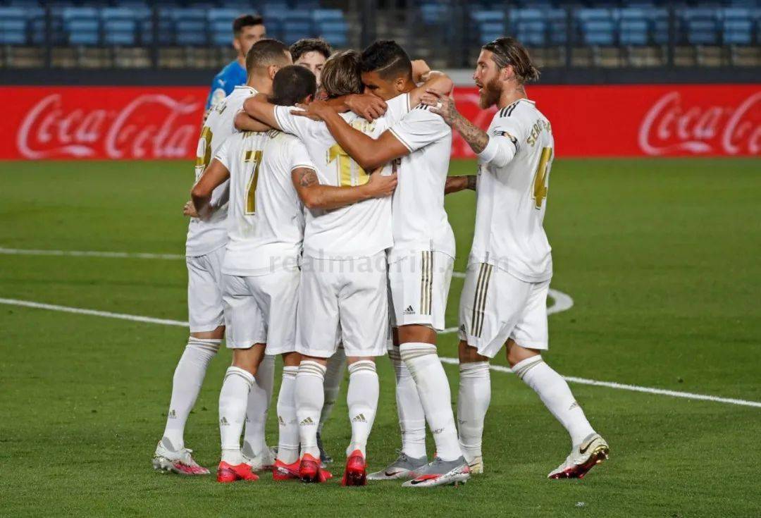 有点尴尬！莫兰特复出首秀20中7空砍21分10助攻（复出首战略显尴尬：莫兰特20投7中砍下21分10助仍难救主）