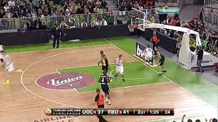 普利希奇流感中逆天改命，带领AC米兰重返意甲榜首（流感难挡锋芒，普利希奇率领AC米兰重返意甲榜首）