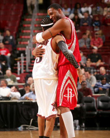 洪都拉斯足协：主帅鲁埃达未能带队进世界杯，合同自动终止（洪都拉斯足协宣布：因无缘世界杯，主帅鲁埃达合同自动解除）